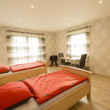 Mainzimmer - Business Apartments Hasloch  Kültér fotó
