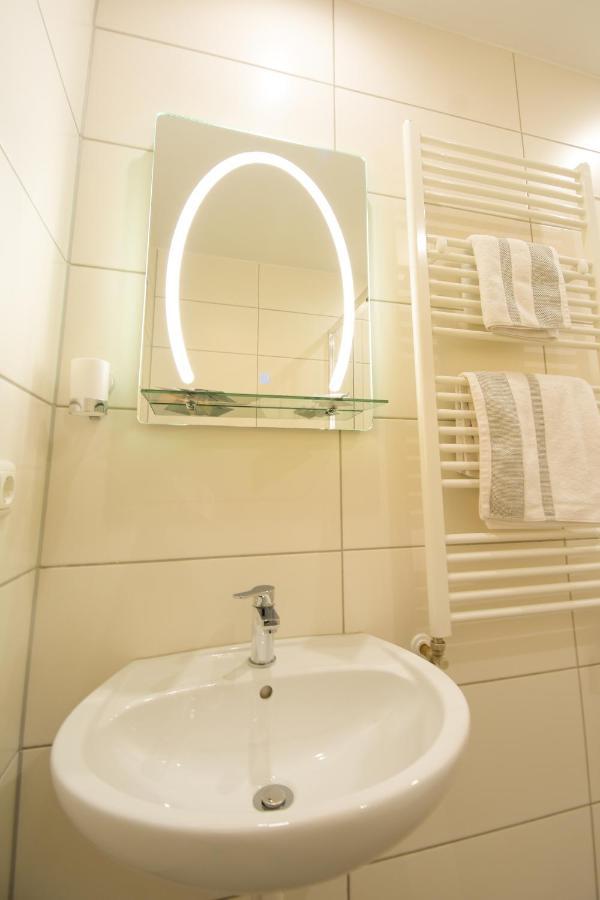 Mainzimmer - Business Apartments Hasloch  Kültér fotó