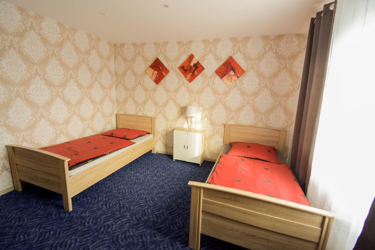 Mainzimmer - Business Apartments Hasloch  Kültér fotó