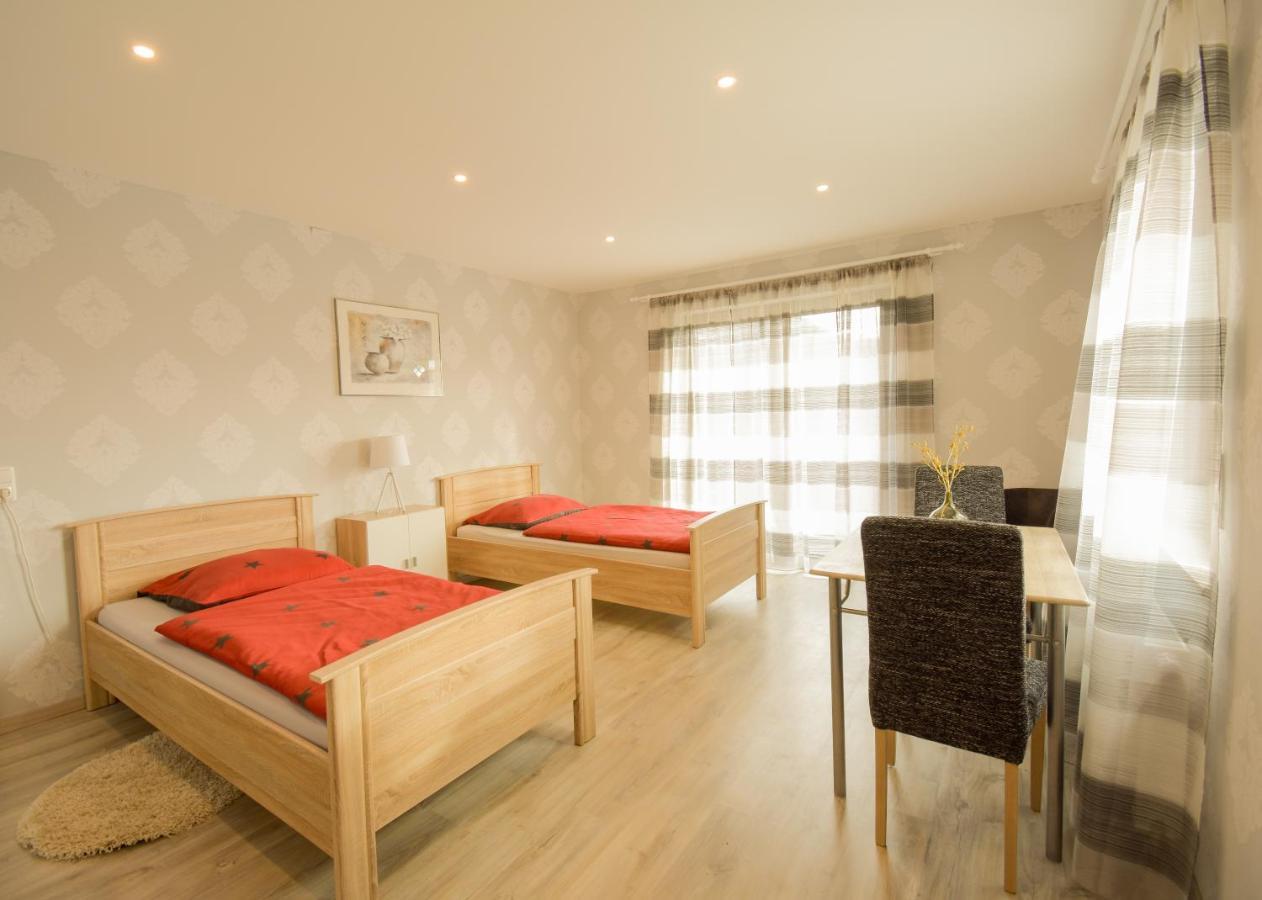 Mainzimmer - Business Apartments Hasloch  Kültér fotó